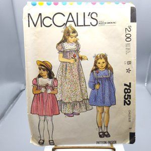 Vintage Sewing PATTERN McCalls 7852, Girls 1982 Dress, Child Size 2